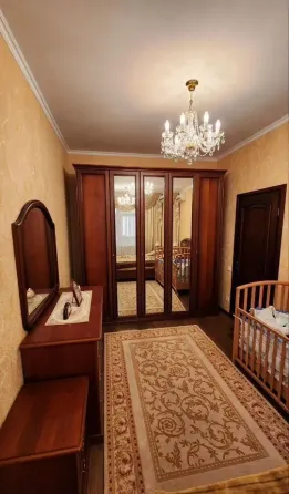 Продается 4 - х комнатная квартира, пр-т панфилова, жк центральный Донецк