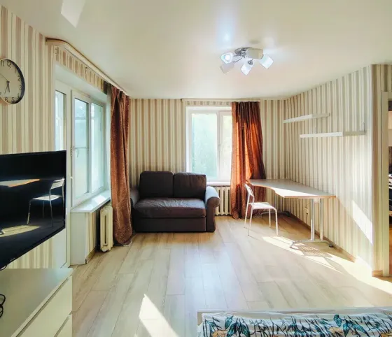 Сдаю однокомнатную квартиру 32.0 м² этаж 3/5 город Донецк, Ленинский район, Донецк