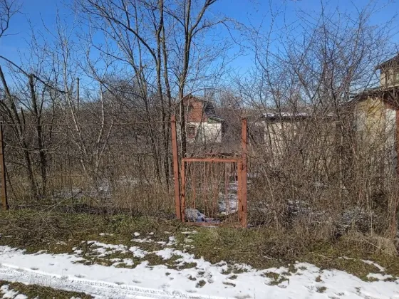 Дачный участок 7 соток с небольшим дачным домиком Донецк