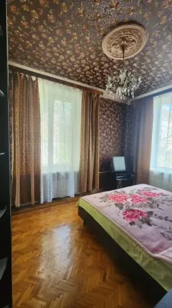 Продается 4к.кв. бул. Пушкина, 104 м2.+ парковочное место. Донецк