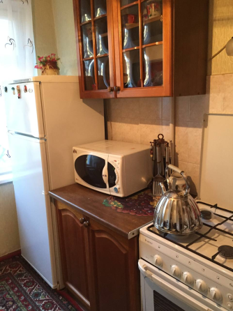 Продам 2 х комн квартиру в районе цирка Донецк