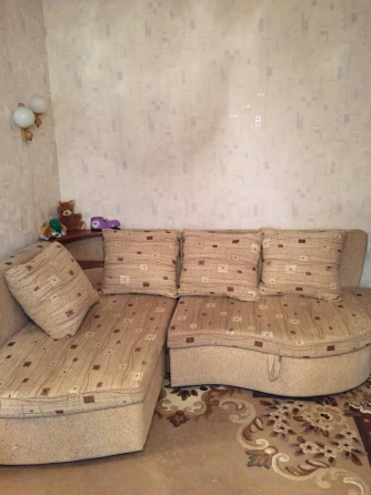 Продам 2 х комн квартиру в районе цирка Донецк
