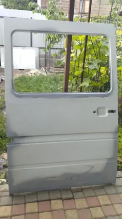 Дверь боковая Донецк
