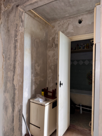 Продается 2к квартира на кольце, Капитальная Макеевка