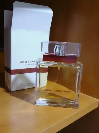 Angel Schlesser Essential Донецк