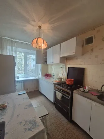 Срочно Продам хорошую 3х комнатную квартиру в Калининском районе Донецк