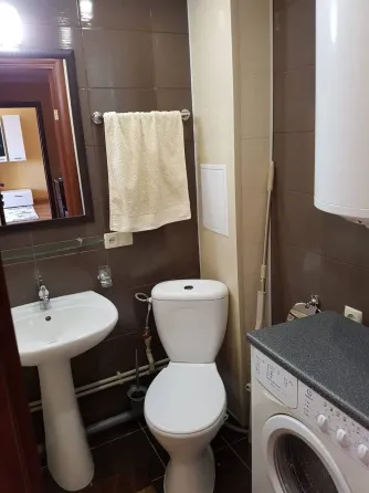 Продам 2-х комнатную с мебелью Мариуполь