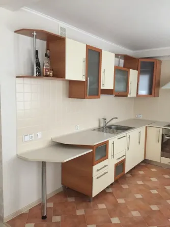 Сдам 3к.кв в центре Донецка Донецк