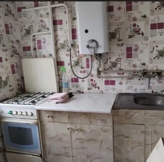 Продам 2-х ком квартиру г. Донецк, Мясокомбинат (Макаронка), ул.50-й Гвардейской Дивизии Донецк