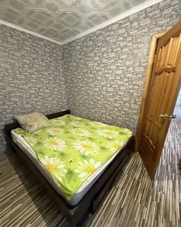 Срочная сдача крупногабаритной двухкомнатной квартиры по адресу Киевский район, ул. Тренева. Донецк