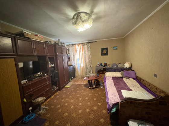 Продам 1 комнатную крупногабаритную квартиру в Мариуполе Мариуполь