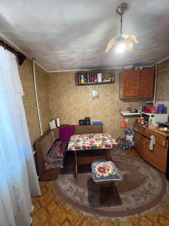 Продам 1 комнатную крупногабаритную квартиру в Мариуполе Мариуполь