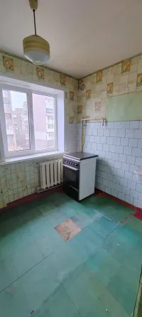 Продам трёхкомнатную квартиру в центре города Ясиноватая