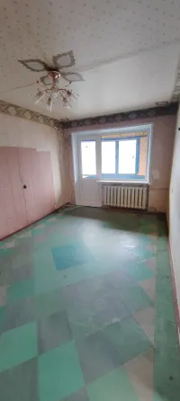Продам трёхкомнатную квартиру в центре города Ясиноватая