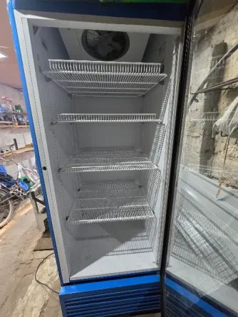 Продам холодильную витрину Мариуполь