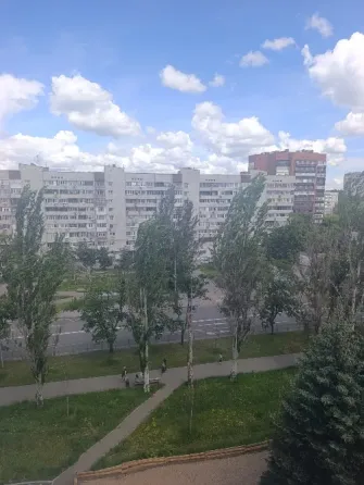 Продам 2 к. кв. пр. Ильича Донецк