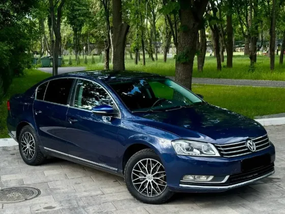 VOLKSWAGEN PASSAT B7 Донецк
