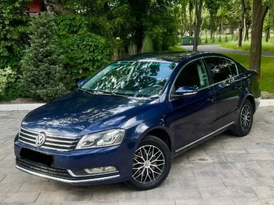 VOLKSWAGEN PASSAT B7 Донецк