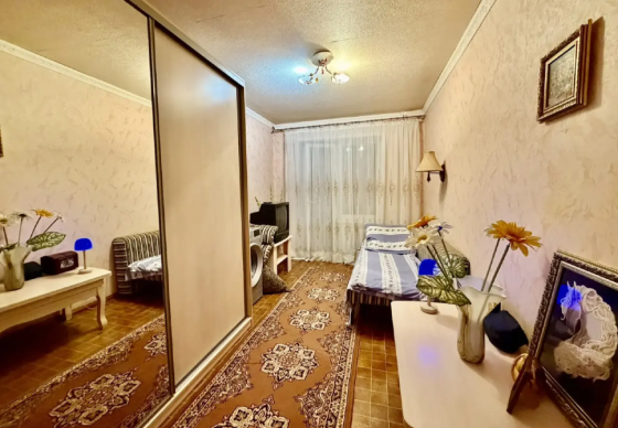 Продам 4 х комн квартиру в центре Донецк