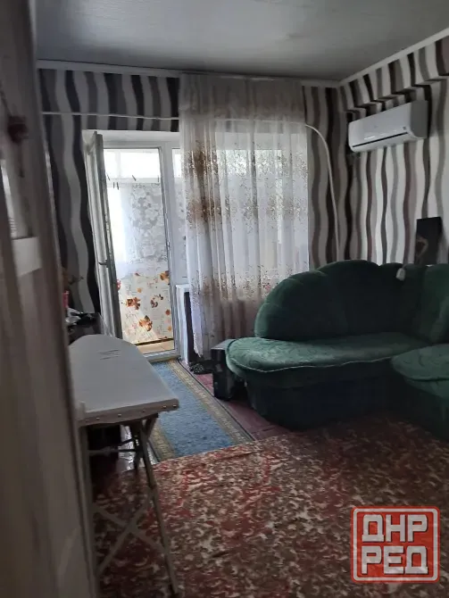 Продаётся 2-комн. квартира г. Торез, м-н 1 Торез - изображение 1