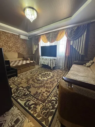 Продам двухэтажный дом на берегу Азовского моря Мариуполь