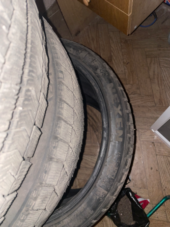 Kumho 225/40 r18 зимняя 2 шт. Донецк
