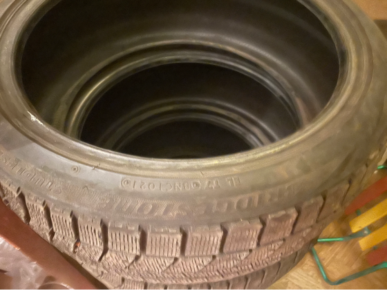 Kumho 225/40 r18 зимняя 2 шт. Донецк
