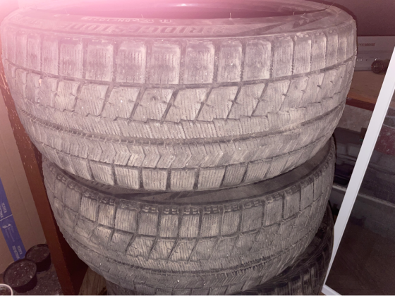 Kumho 225/40 r18 зимняя 2 шт. Донецк