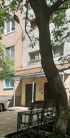 Продам 2 ком. квартиру Текстильщик , ул Петровского Донецк