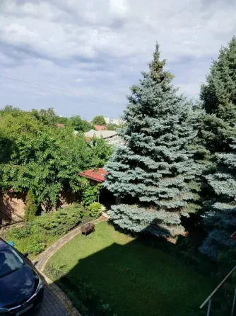Продаётся просторный дом 292 м² с гостевым домом в Луганске! Луганск