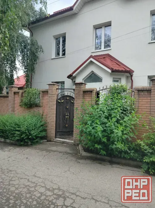 Продаётся просторный дом 292 м² с гостевым домом в Луганске! Луганск - изображение 1