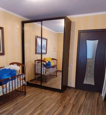 Продам 2к.кв. Кировский р-н. мкр. Текстильщик. Ориентир Поликлиника 27. ул.Островского. Донецк