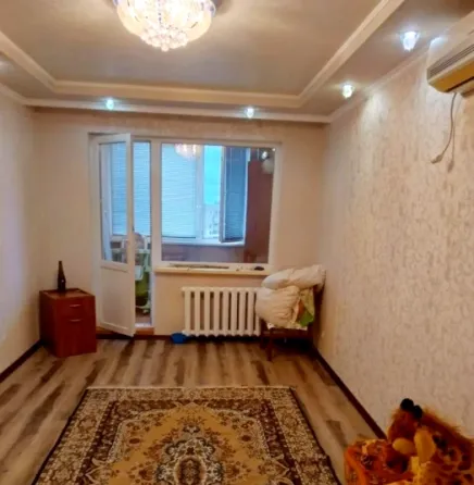 Продам 2к.кв. Кировский р-н. мкр. Текстильщик. Ориентир Поликлиника 27. ул.Островского. Донецк
