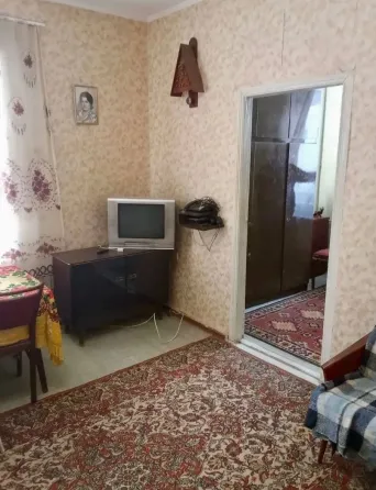 Предлагается на продажу 2-х комн. квартира в районе Калининского рынка Донецк