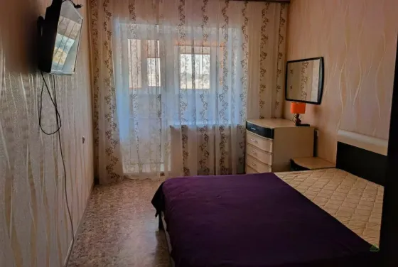 Сдаю двухкомнатную квартиру 54.0 м² этаж 2/5 Калининский рядо с медИнтститутом Донецк