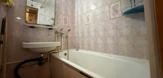 Сдам 3 к.кв.в Буденновском районе.Улица Нижнекурганская. Донецк