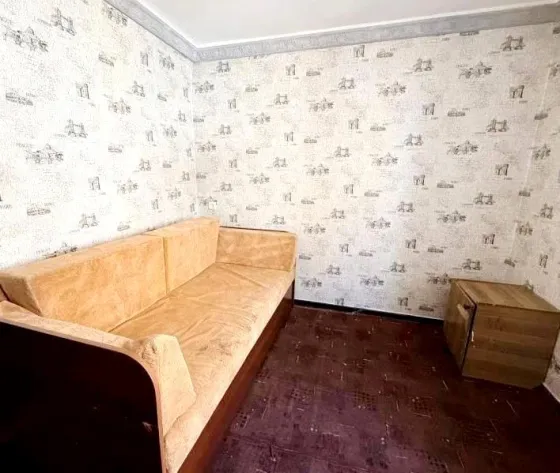 Продам 2к.кв. Сталинка. Кировский р-н. мкр. Семашко. Ориентир ост. Торговый Центр. пр.Семашко. Донецк