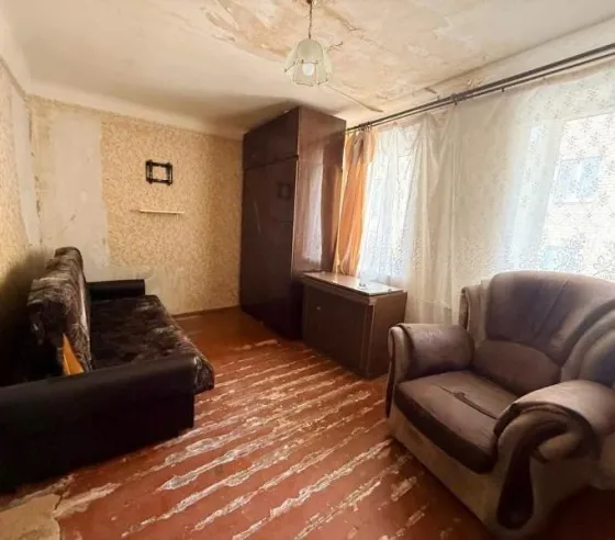 Продам 2к.кв. Сталинка. Кировский р-н. мкр. Семашко. Ориентир ост. Торговый Центр. пр.Семашко. Донецк