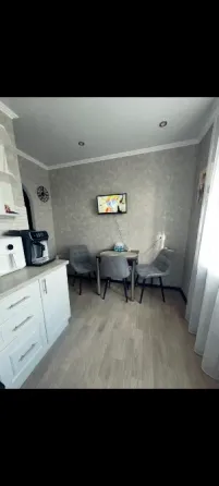 Продам 1-ком.кв-ру, с ремонтом в центре Гвардейки. Макеевка