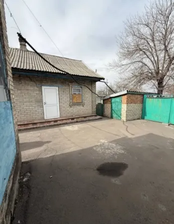 Дом,15 соток приватизированной земли Донецк