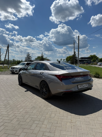 Hyundai Elantra Hybrid Макеевка