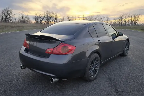 Infiniti G35 2007 год Снежное