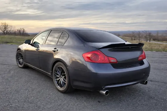 Infiniti G35 2007 год Снежное