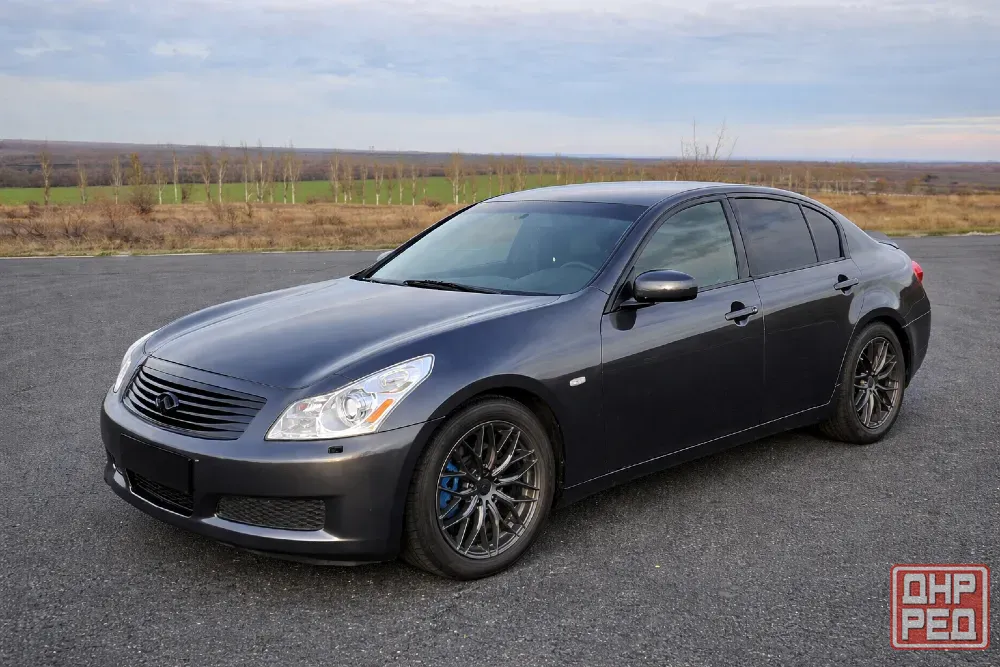 Infiniti G35 2007 год Снежное - изображение 1