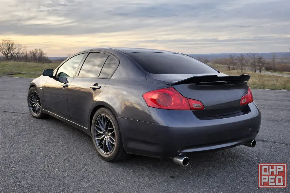 Infiniti G35 2007 год Снежное - изображение 2