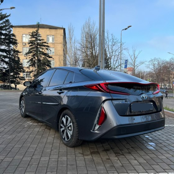 Toyota Prius Prime ZVW52 Hybrid Plug-In Макеевка