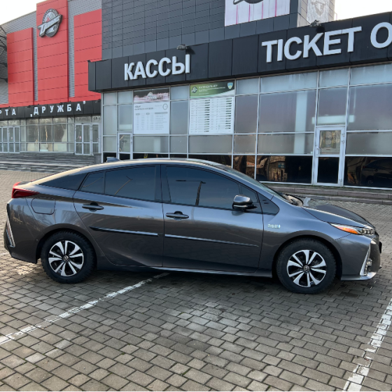 Toyota Prius Prime ZVW52 Hybrid Plug-In Макеевка