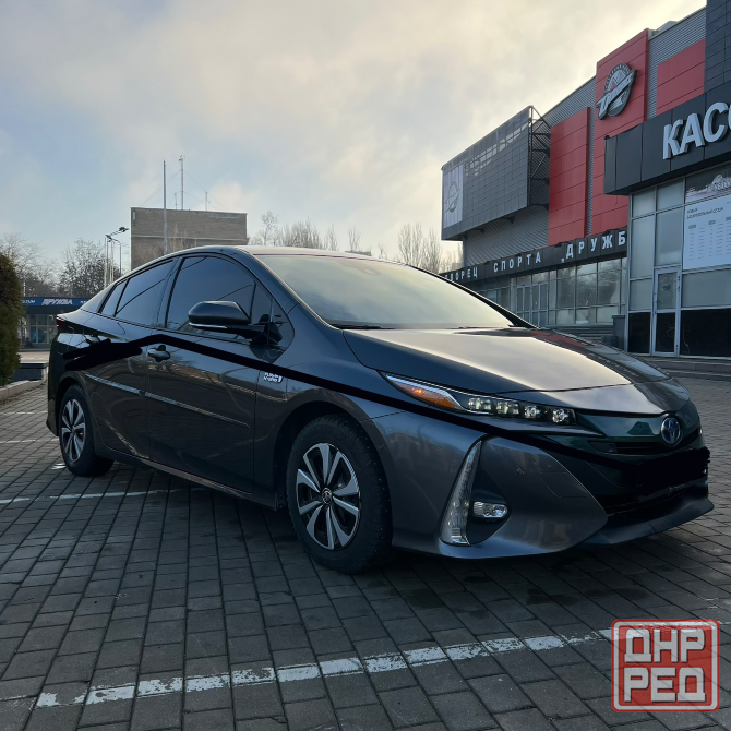 Toyota Prius Prime ZVW52 Hybrid Plug-In Макеевка - изображение 3