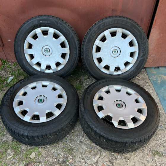 Колёса штампы+колпаки+резина Skoda 195/65 R15 Макеевка