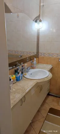 Продам 3х ком в Пролетарском районе Донецк